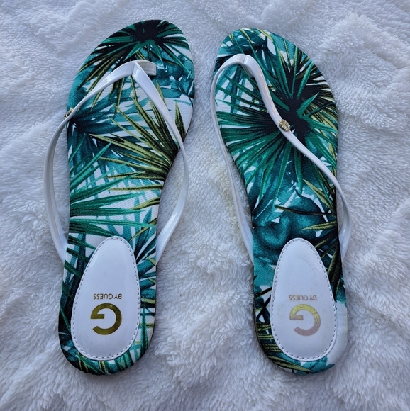 Guess Green Flip-Flops Size 11 Women's Footwear - Picture 2 of 4